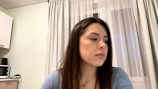 Snapshot of AlveraCappola chatting on 10, 10, 2025 AlveraCappola online show from 10, 10, 2025