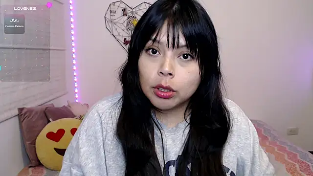 EllieMoonX online show from 6, 6, 2026