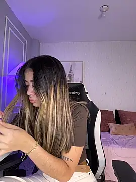 HoneyMollyX online show from 24, 3, 2026