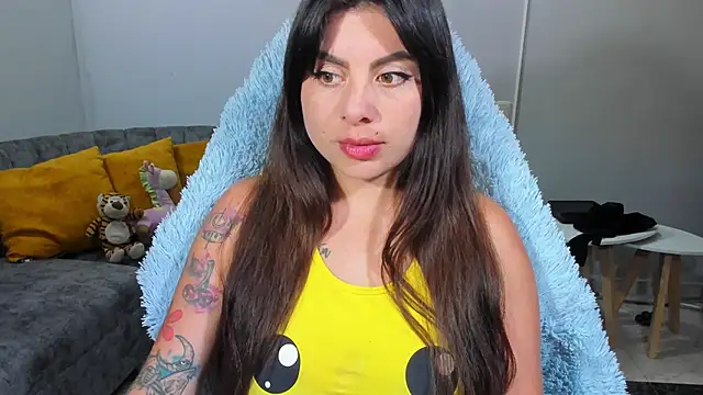 Snapshot of Angel_a- chatting on 18, 11, 2025 Angel a- online show from 18, 11, 2025