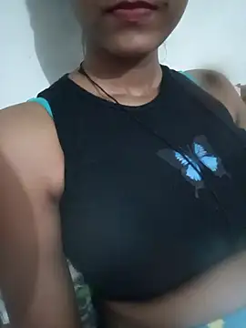 Snapshot of Sexy_baby_pooja chatting on 13, 10, 2025 Sexy baby pooja online show from 13, 10, 2025