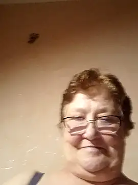 Snapshot of Katherine735 chatting on 9, 6, 2026 Katherine735 online show from 9, 6, 2026