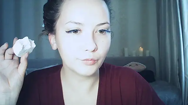 MoodieMira online show from 24, 2, 2026