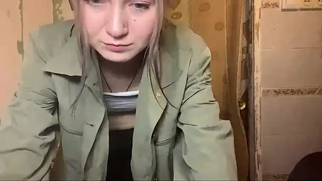 ArianeBhayani online show from 30, 10, 2025