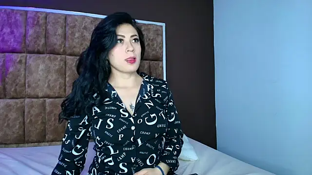 THAMARA ANGELLS  online show from 13, 10, 2025