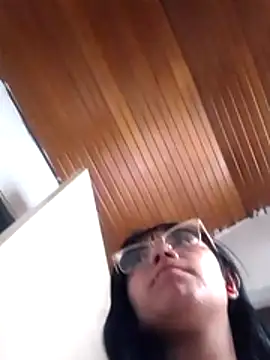 angie rousse  online show from 27, 10, 2025