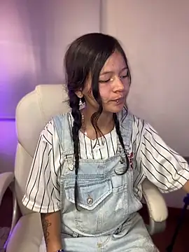 Ninfa pink online show from 7, 11, 2025