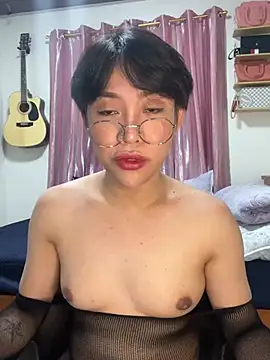 Keyka15 online show from 12, 2, 2026