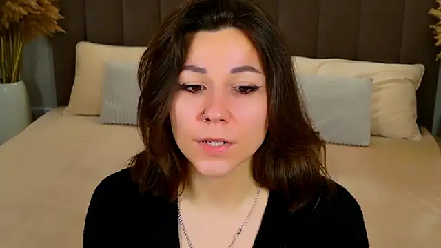 EdenSolis online show from 2, 3, 2026