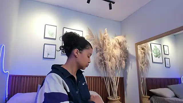 MIAHIVANOV online show from 7, 11, 2025