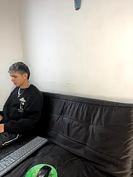 mirallesandbig online show from 30, 11, 2025