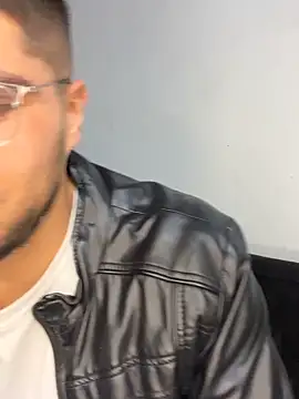 mirallesandbig online show from 3, 12, 2025