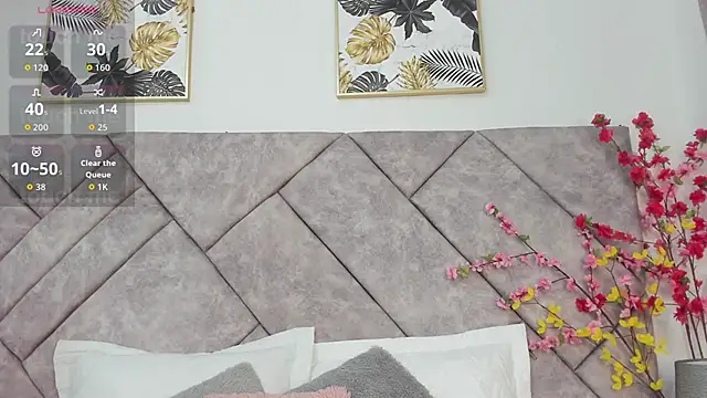  naylaa  online show from 7, 4, 2026