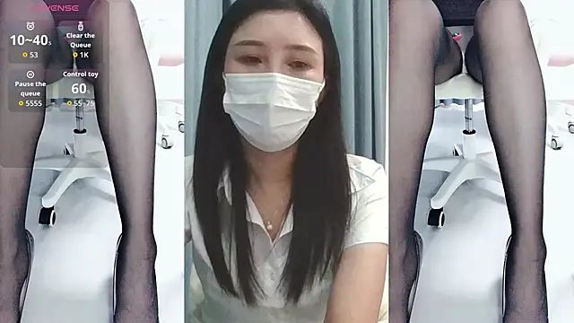 Snapshot of dingding001 chatting on 17, 10, 2025 dingding001 online show from 17, 10, 2025