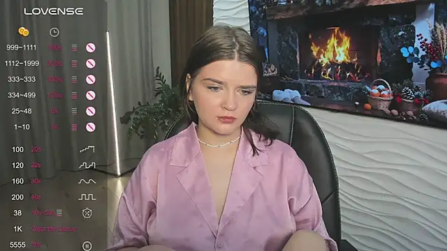 Mori Girll online show from 27, 11, 2025