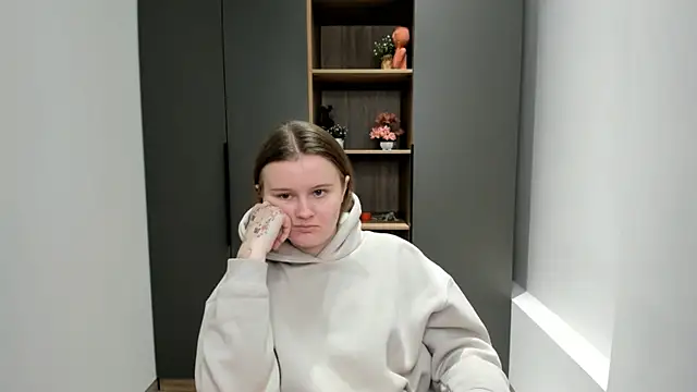 Snapshot of DaniellaPencil chatting on 11, 10, 2025 DaniellaPencil online show from 11, 10, 2025