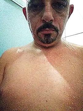 Snapshot of MORENORC79 chatting on 4, 4, 2026 MORENORC79 online show from 4, 4, 2026