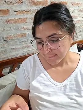 morenalatinaa online show from 16, 4, 2026