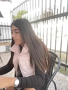 Snapshot of ElectraPink_ chatting on 2, 3, 2026 ElectraPink online show from 2, 3, 2026