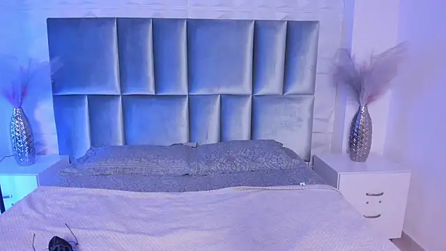 Snapshot of HollyPeach chatting on 17, 7, 2026 HollyPeach online show from 17, 7, 2026