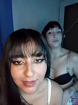 Snapshot of Die-katty chatting on 12, 10, 2025 Die-katty online show from 12, 10, 2025
