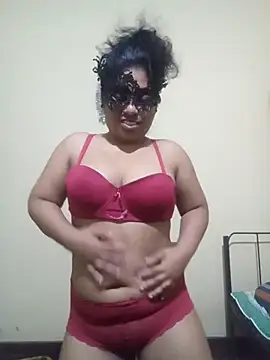 Expose Queen online show from 16, 2, 2026