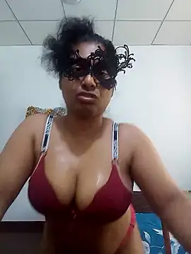 Snapshot of Expose_Queen chatting on 10, 4, 2026 Expose Queen online show from 10, 4, 2026