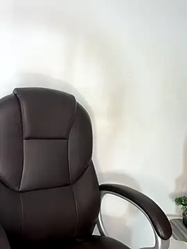  Isabella 1 online show from 19, 12, 2025