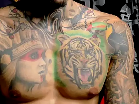 Molotov Explosive online show from 18, 10, 2025