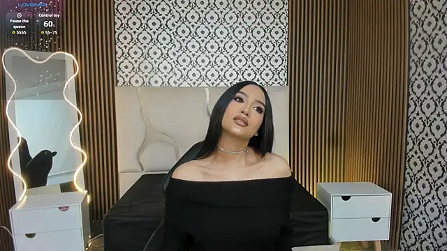 BEELLA TAY1 online show from 4, 11, 2025