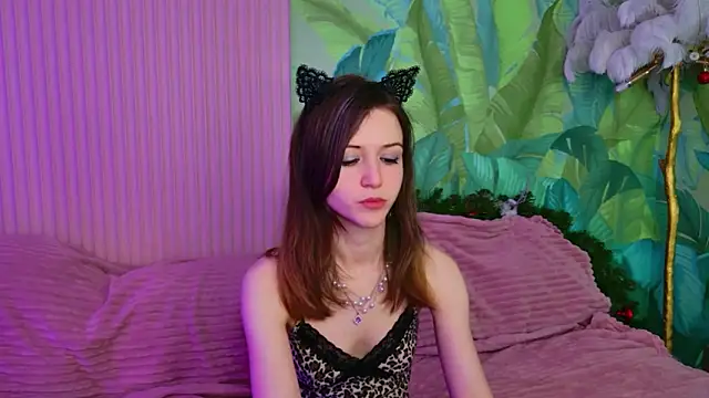 Snapshot of Kara_Kirby chatting on 7, 1, 2026 Kara Kirby online show from 7, 1, 2026