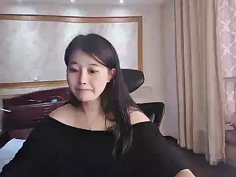 Snapshot of qingling- chatting on 16, 10, 2025 qingling- online show from 16, 10, 2025