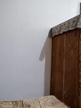 Tanha18 online show from 4, 12, 2025