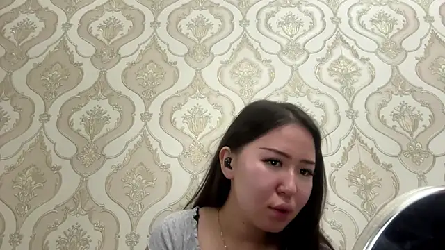 Snapshot of HilmaCisco chatting on 11, 10, 2025 HilmaCisco online show from 11, 10, 2025