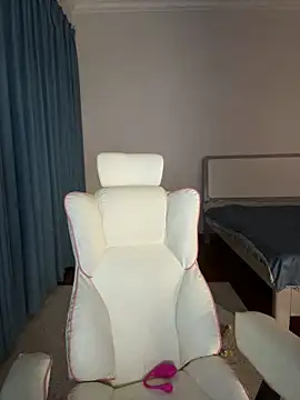 yiyi 3523 online show from 27, 3, 2026