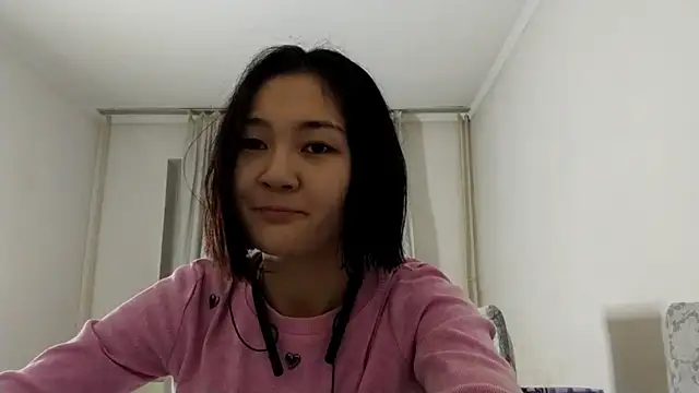 Lyndasilk online show from 24, 11, 2025