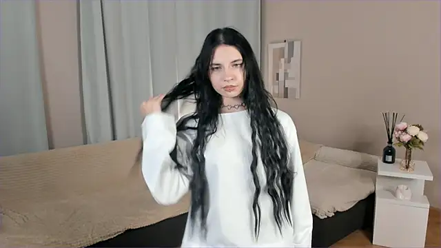 Snapshot of ThuCohee chatting on 1, 11, 2025 ThuCohee online show from 1, 11, 2025