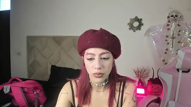 Snapshot of Vicky_Boop chatting on 21, 10, 2025 Vicky Boop online show from 21, 10, 2025