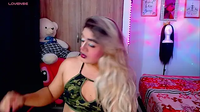 Sofiabigcock22 online show from 20, 2, 2026