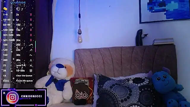 Snapshot of Chriss-ricci chatting on 13, 10, 2025 Chriss-ricci online show from 13, 10, 2025