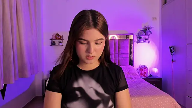 MIACUTEE  online show from 5, 1, 2026