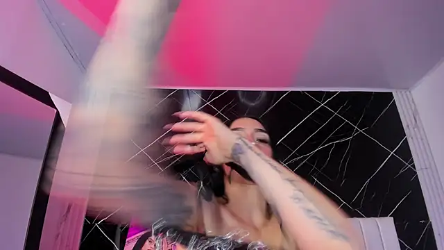 Candy leilaa3 online show from 16, 4, 2026