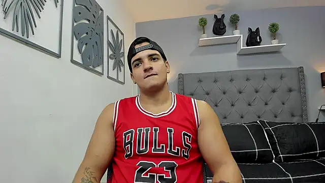 violeta and maxx online show from 3, 11, 2025