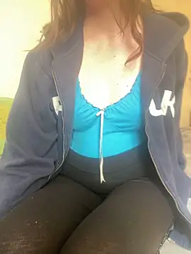 KittieCreme online show from 4, 4, 2026