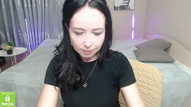 Snapshot of beautiful_moon3 chatting on 30, 10, 2025 beautiful moon3 online show from 30, 10, 2025