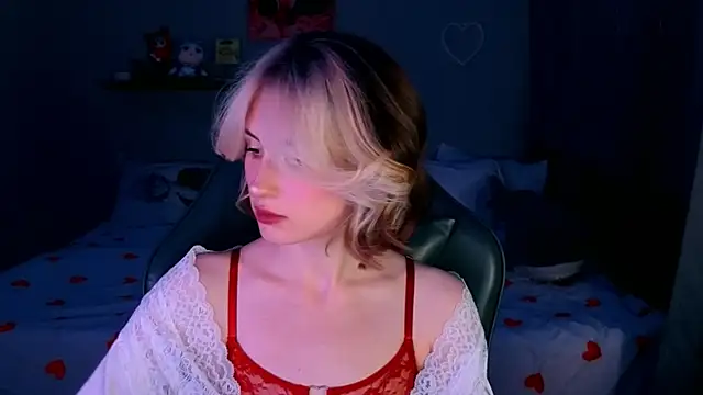 Snapshot of Keti_moon chatting on 18, 7, 2026 Keti moon online show from 18, 7, 2026