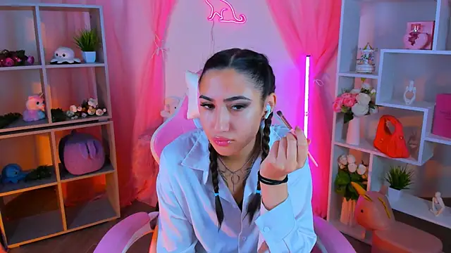 RebeckaThornton online show from 6, 11, 2025