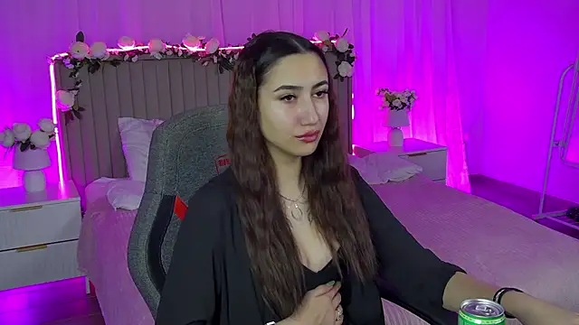 RebeckaThornton online show from 18, 12, 2025