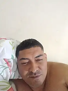 Snapshot of sexyandres_23 chatting on 12, 10, 2025 sexyandres 23 online show from 12, 10, 2025