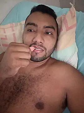 Snapshot of mario1709cm chatting on 18, 10, 2025 mario1709cm online show from 18, 10, 2025
